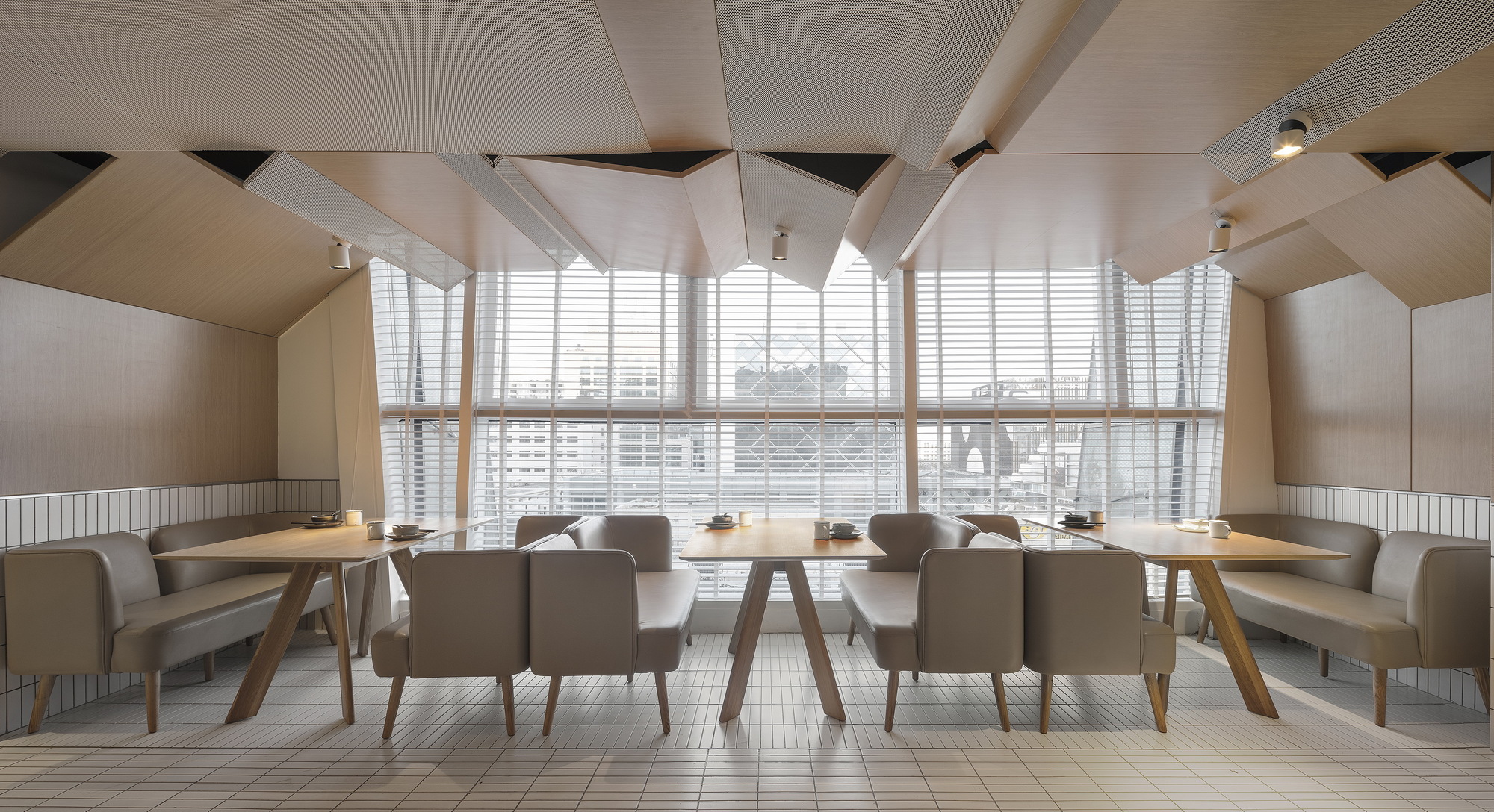 Goose Hut Home Bistro     / Golucci Interior Architects-24