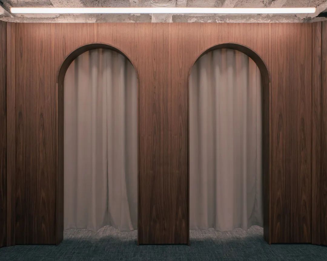 Luca Faloni Paris，法国巴黎-35