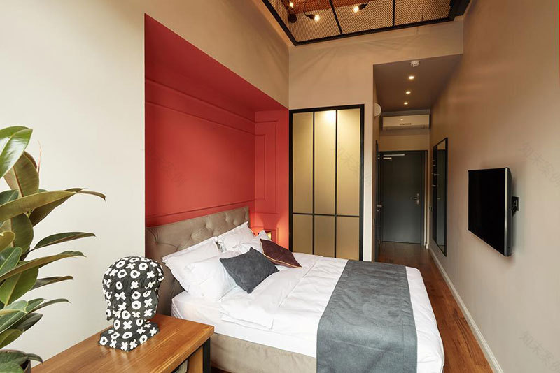 俄罗斯圣彼得堡 Wynwood 酒店 | 工业风 Loft 设计惊艳登场-12