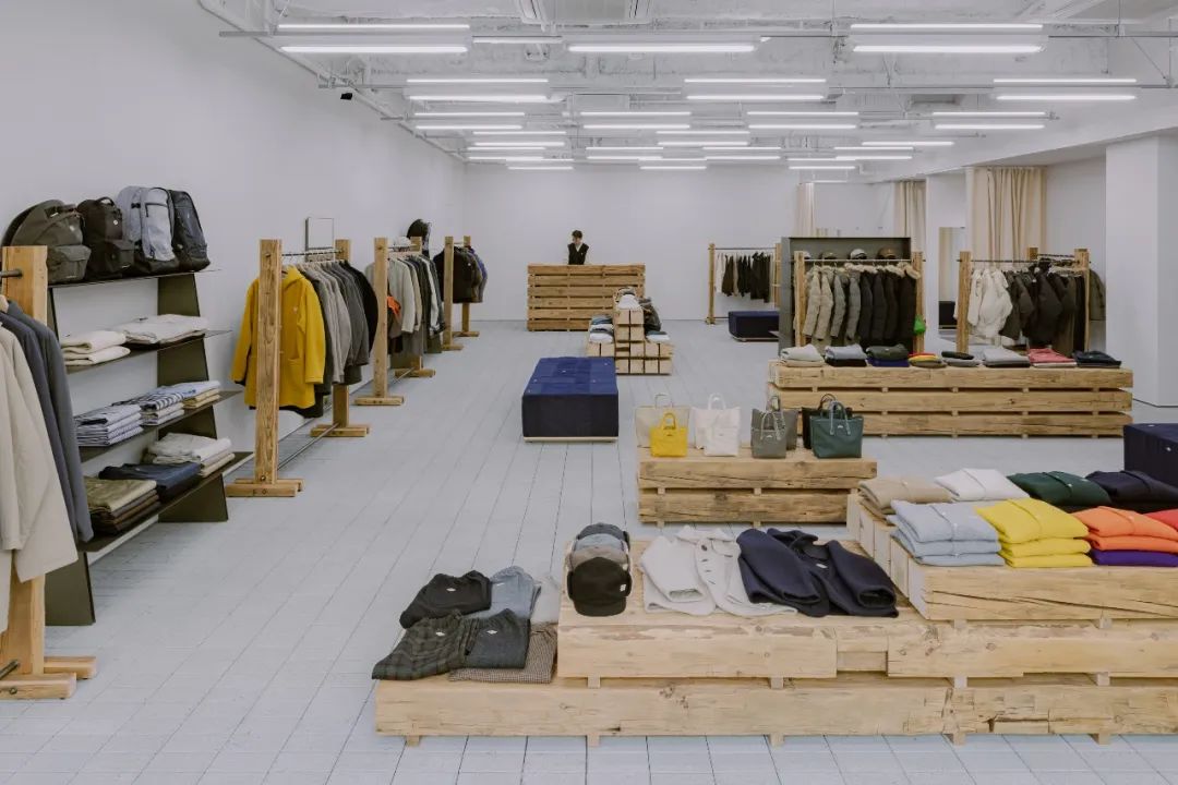 Danton 东京原宿旗舰店丨日本东京丨小大建築設計事務所-42