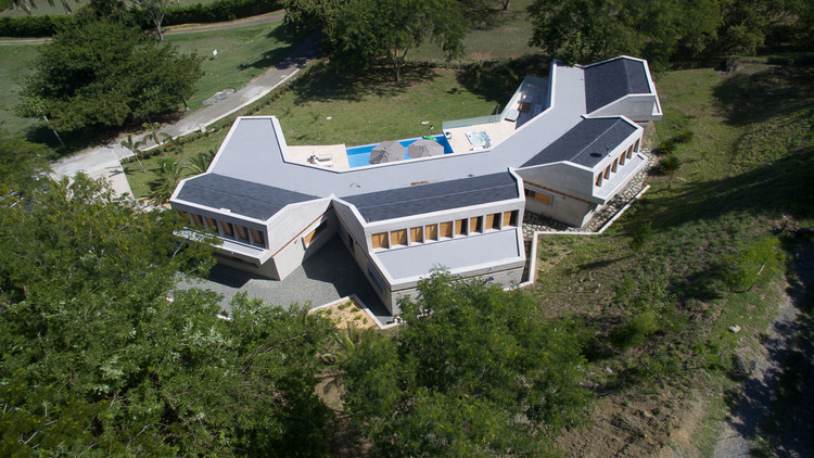 热带干旱森林中的生态住宅-2