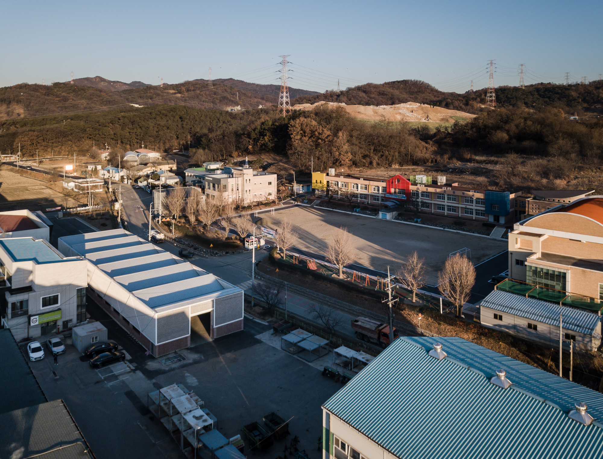 ASAN Warehouse / Studio Atelier Maroo-42