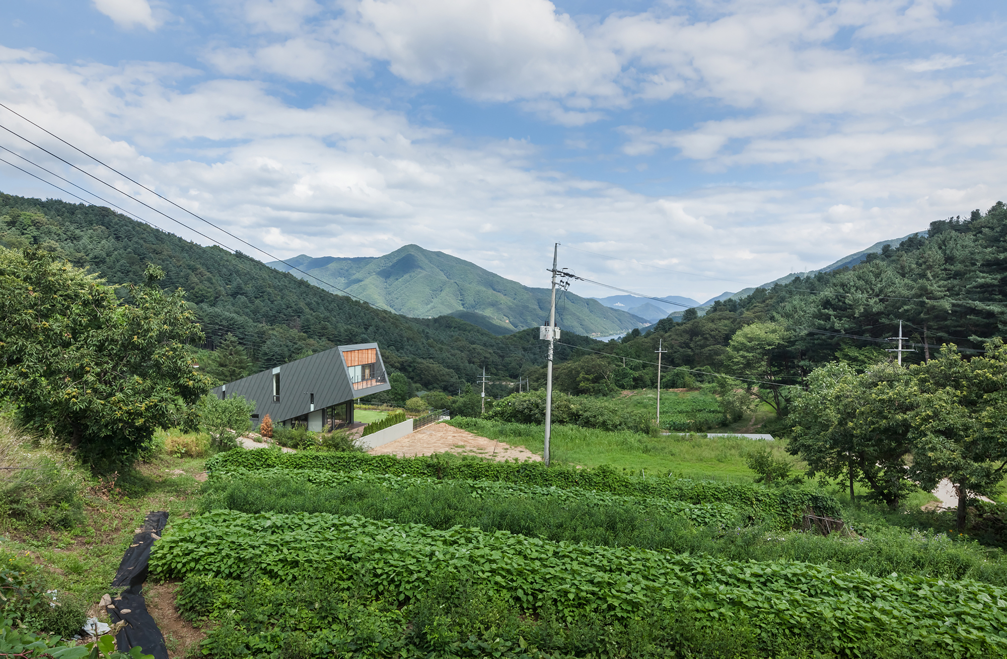 Casa inclinata（倾斜之家）丨韩国丨PRAUD-7