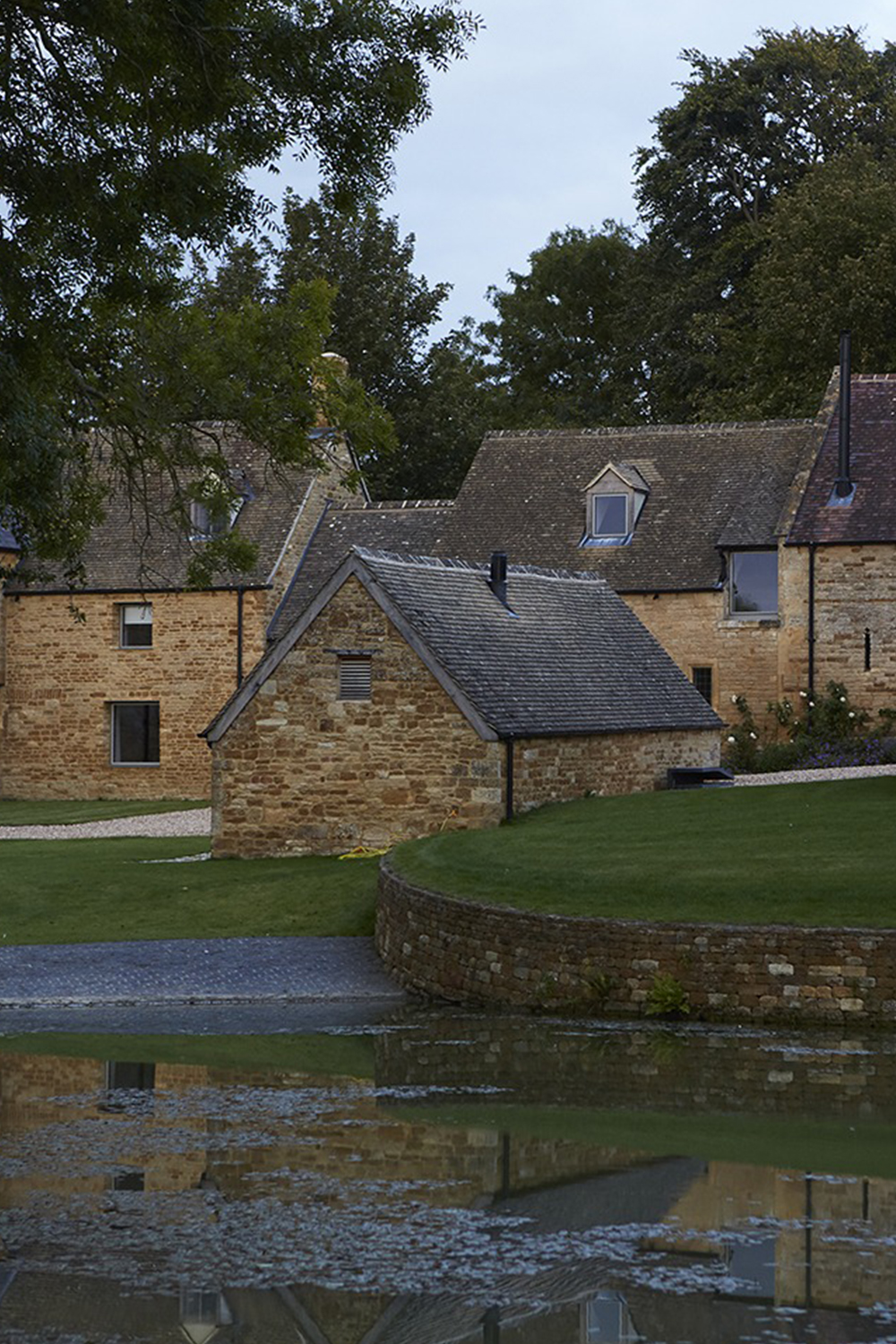 极简大师 John Pawson 的家 | 50 米跨度的空间设计-26