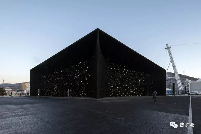 史上最暗黑最富魅力的前卫建筑-0