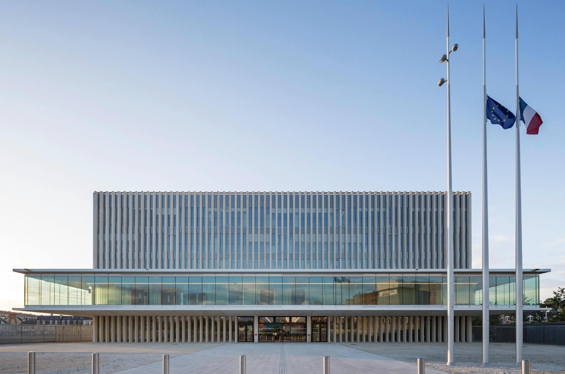 法国 Caen 法律法院建筑设计欣赏-3