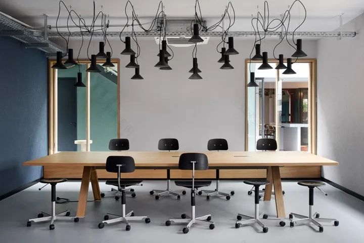 德国 Urban Spaces 联合办公室设计 | 简约优雅的城市绿洲-40