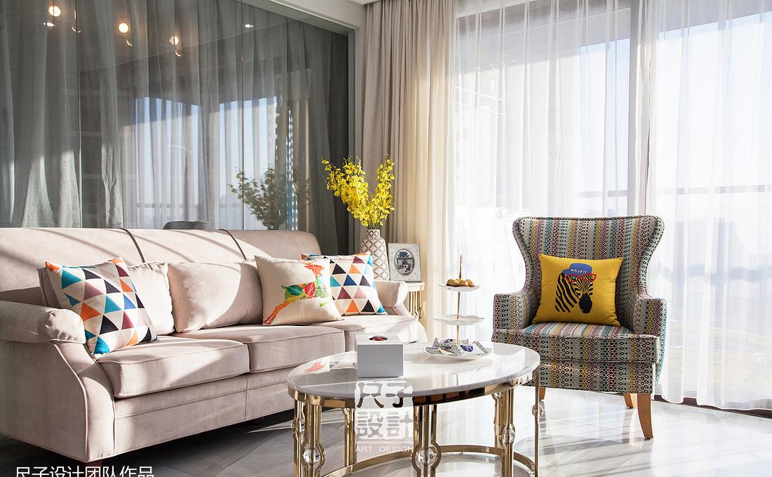 情迷贝加尔湖畔的现代居家设计-6