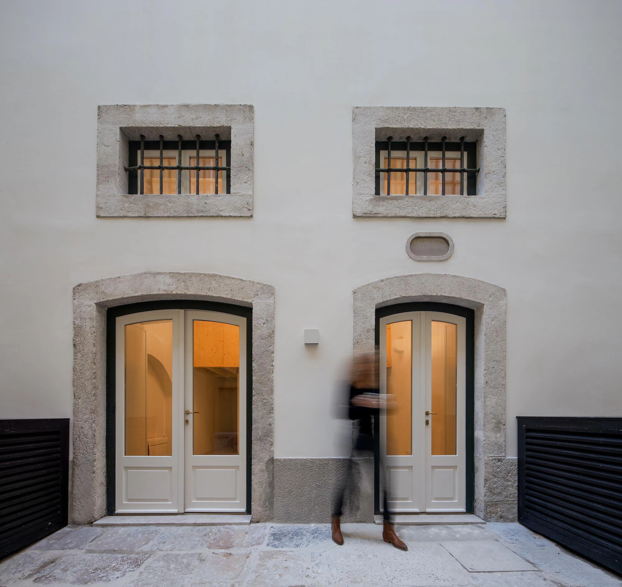 窗户的丨葡萄牙里斯本丨ATELIER CENTRAL Arquitectos-18