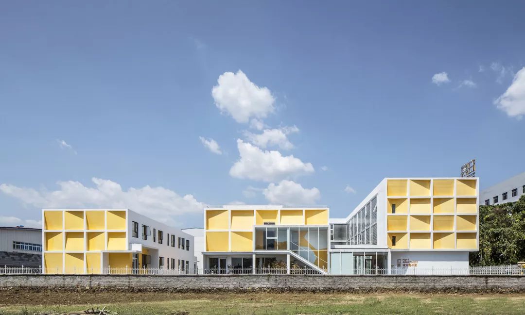 烟台春晖路青年公寓 | 工业遗址变身活力共享社区-0