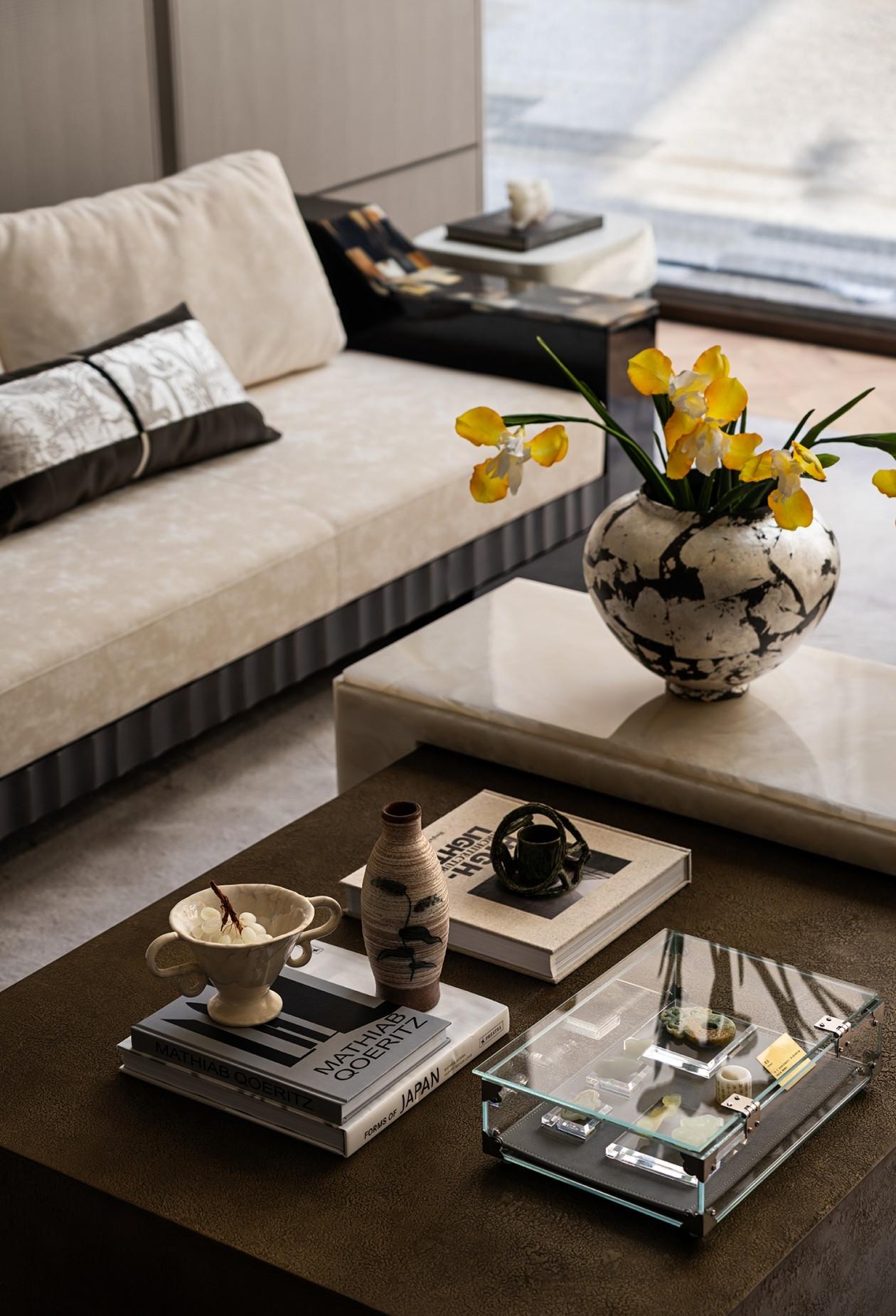 研质共设 · 重庆龙湖御湖境丨中国重庆丨室内设计为研质共设,建筑设计为ZEN正象设计,景观设计为UMS里表都会-44