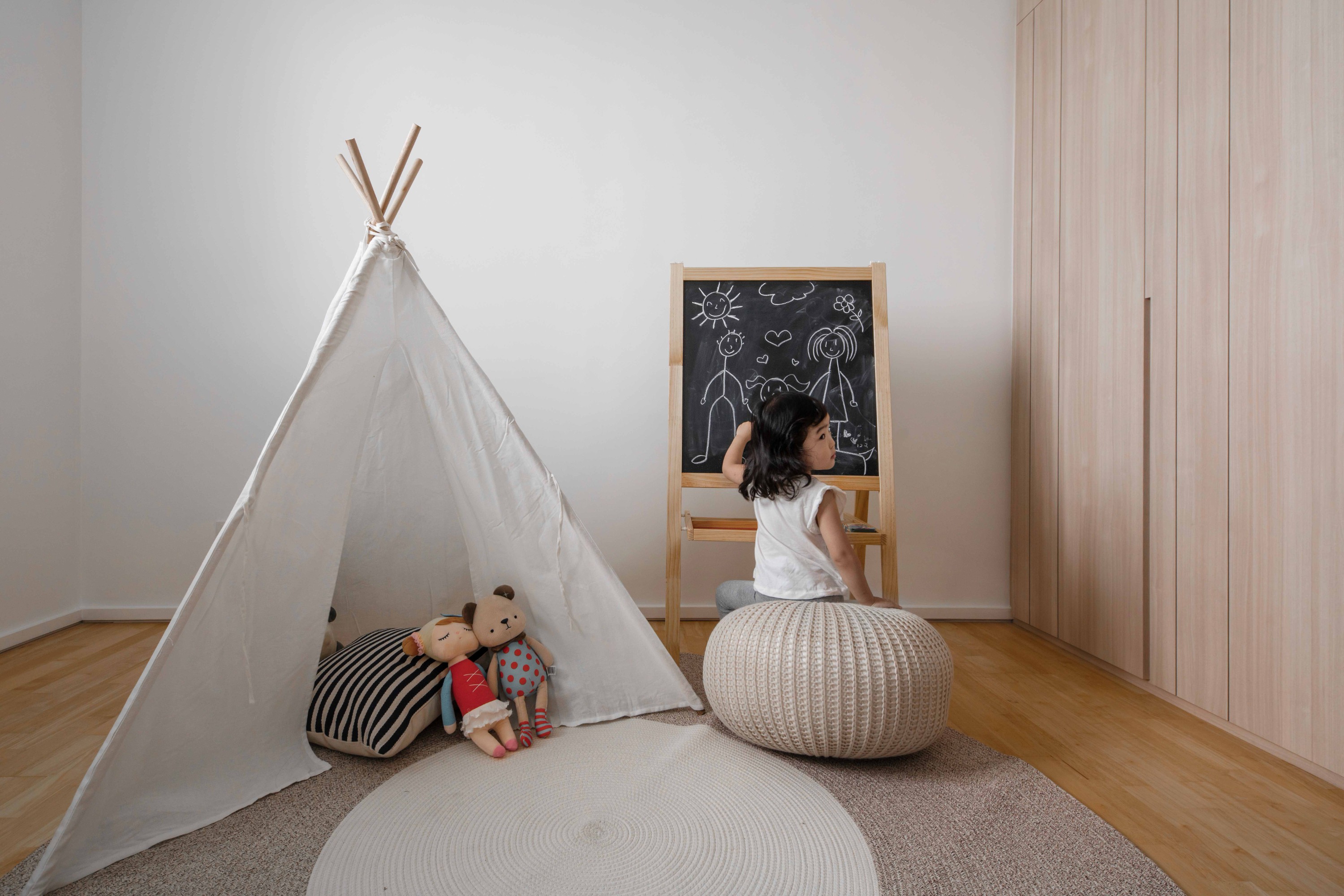 魔法日出丨Pins Studio 的 BII KUN 和 SINYEE-15