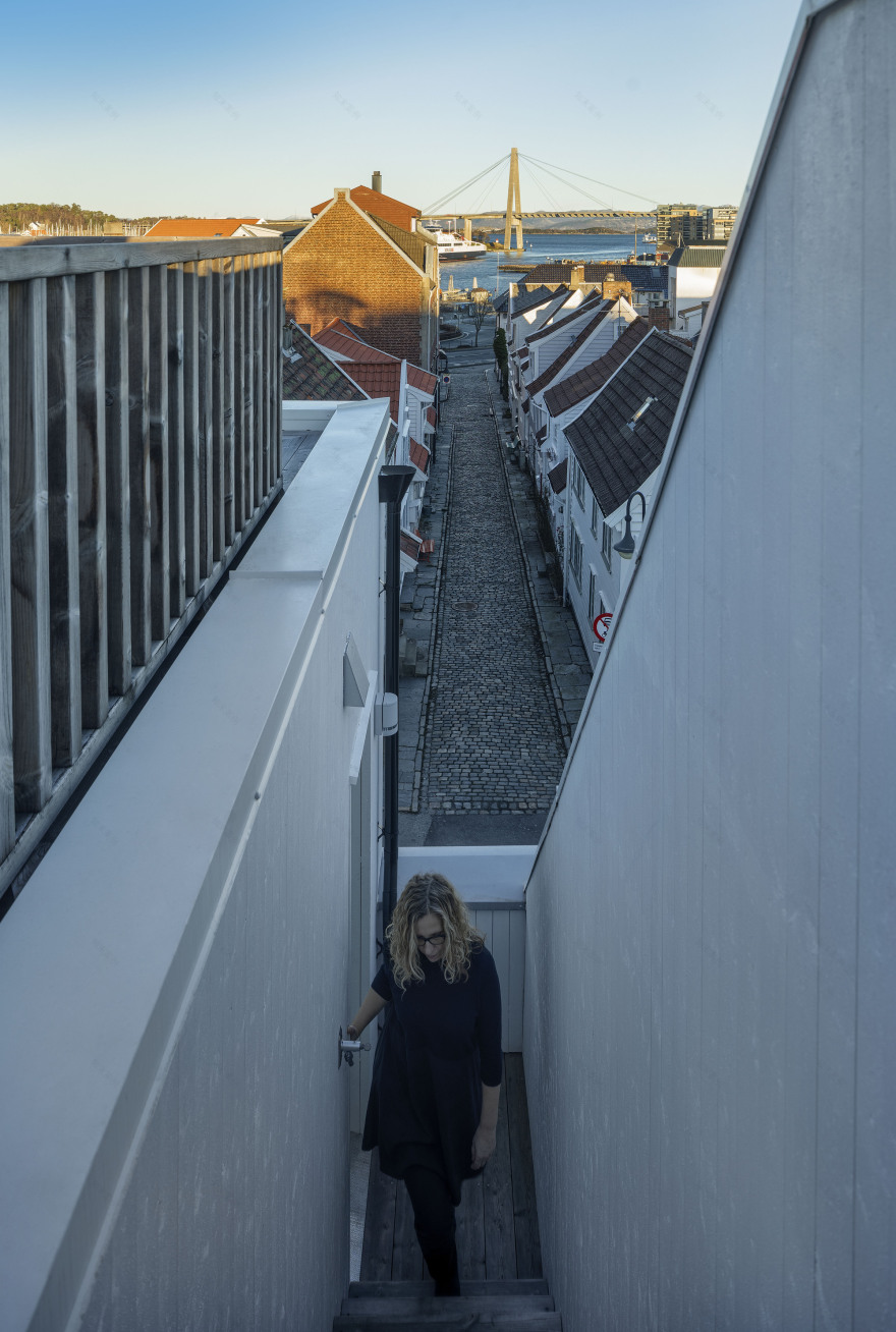 挪威海滨小镇的木质生活 | ABC Street House-5