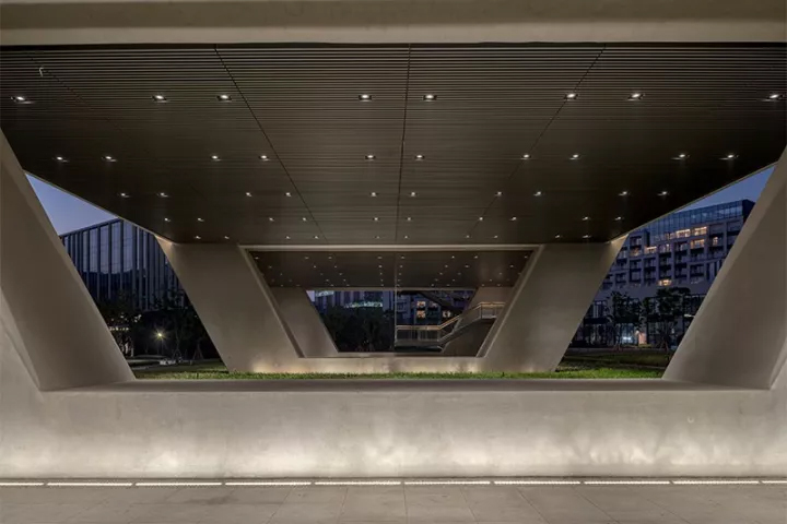 "光之韵 | immaterial 操刀的 Johnson Controls 亚太总部办公室设计"-7
