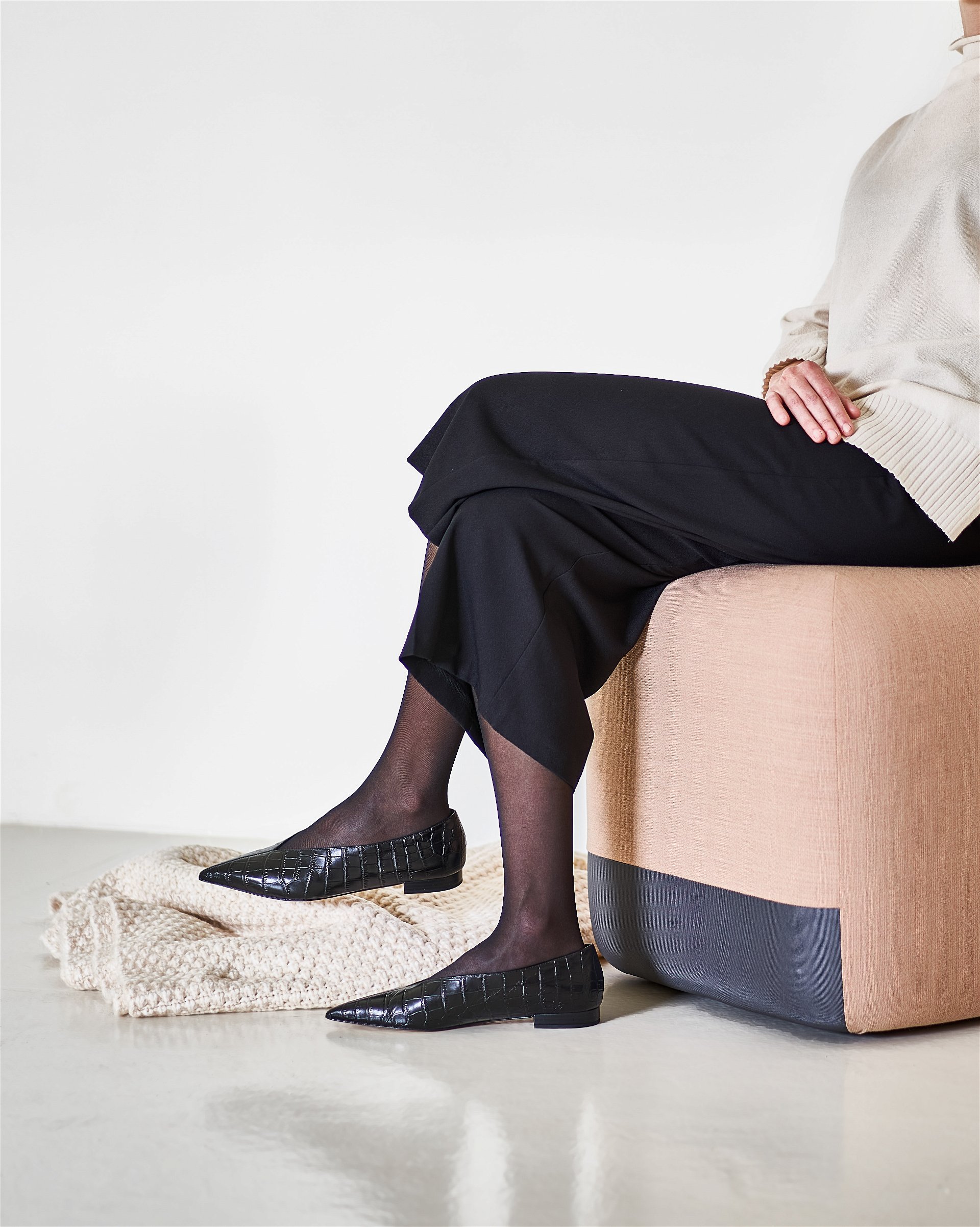 Season chair - Love That Design-15