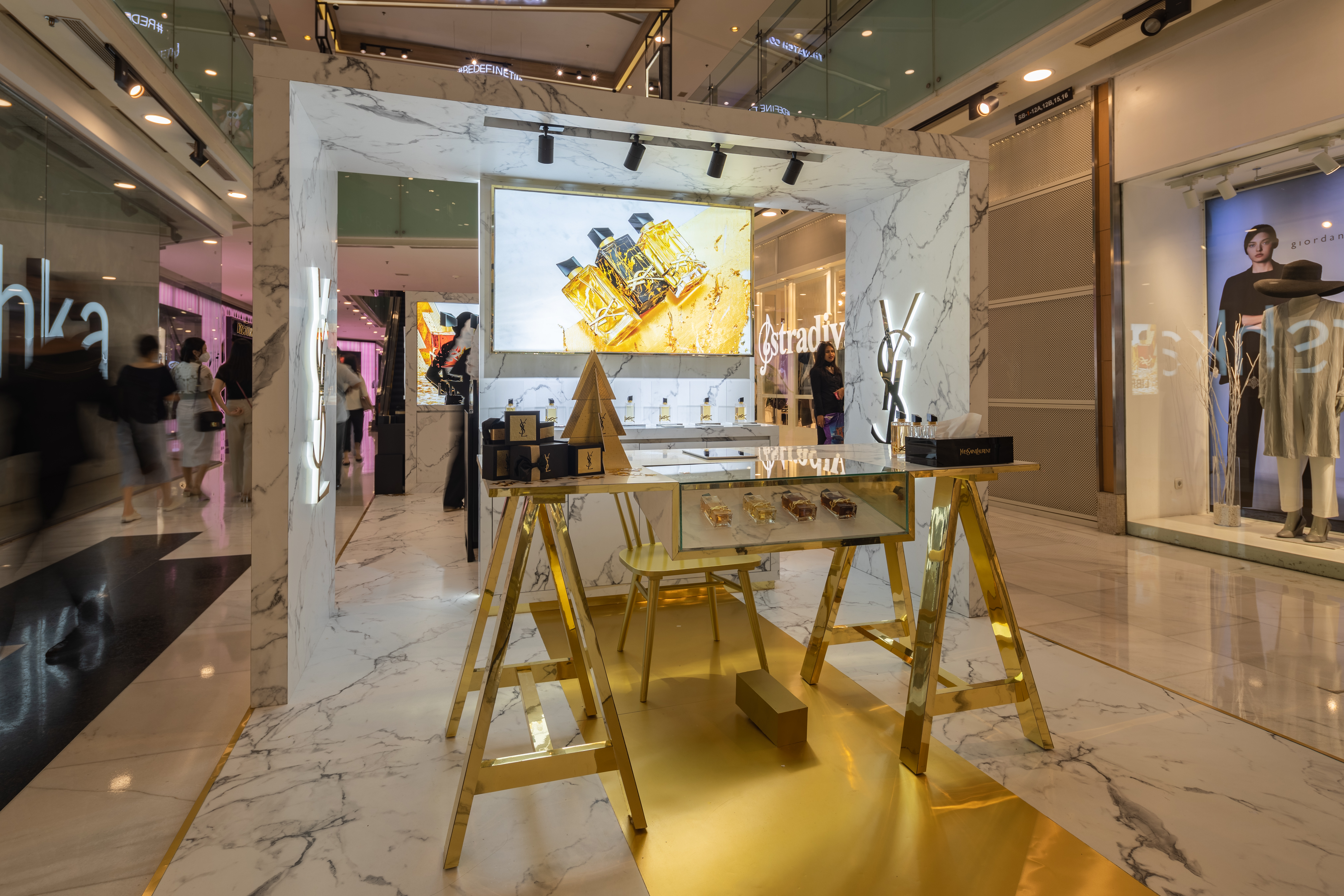 YSL HOLIDAY 2022 PODIUM - GRAND INDONESIA-16