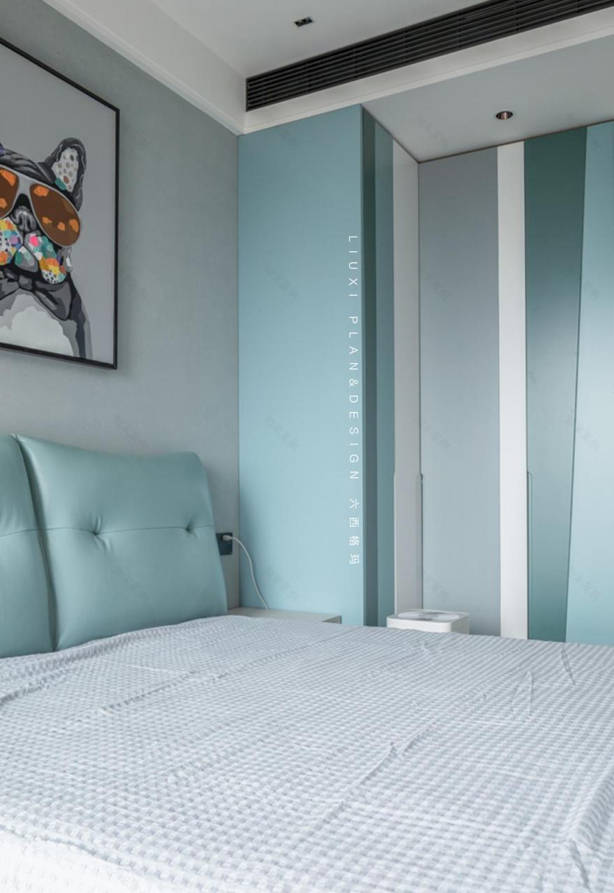 现代三居黑白灰艺术空间-39