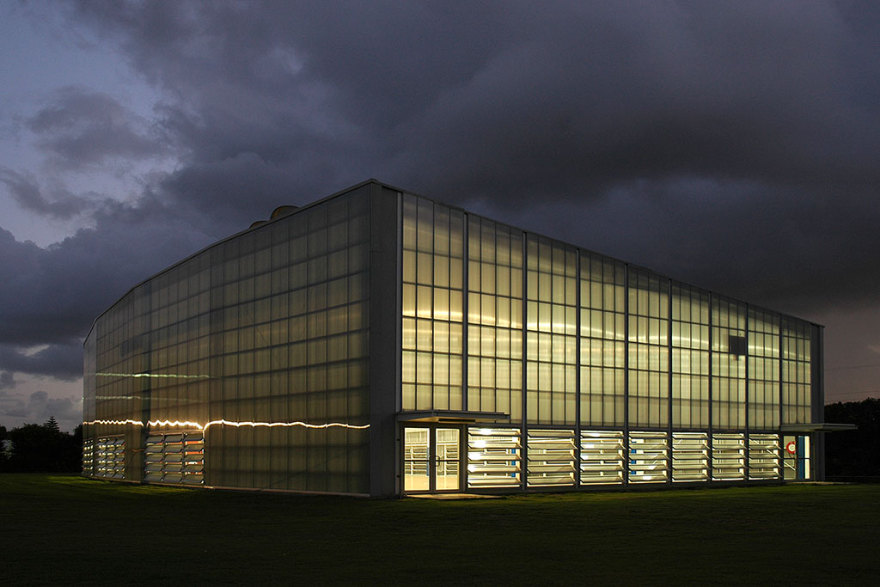 安斯沃思湖体育厅 | 简约现代的室内设计典范-0