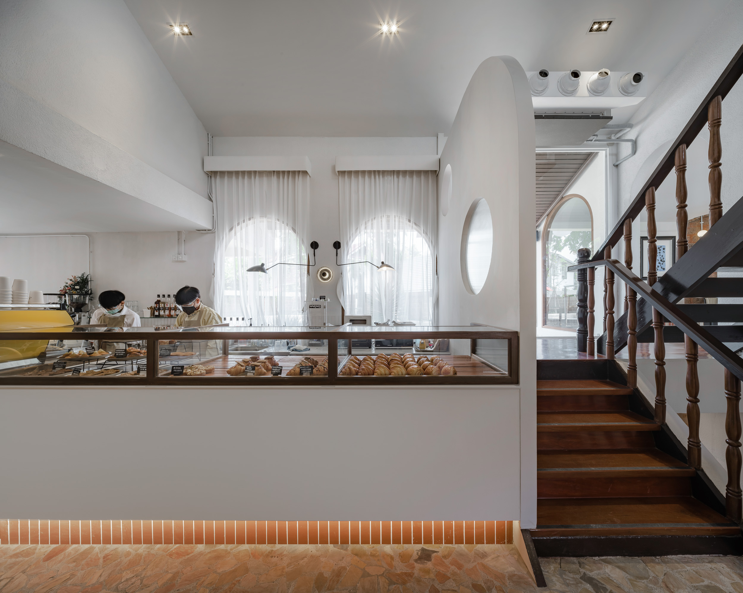 KRISP CAFE-8