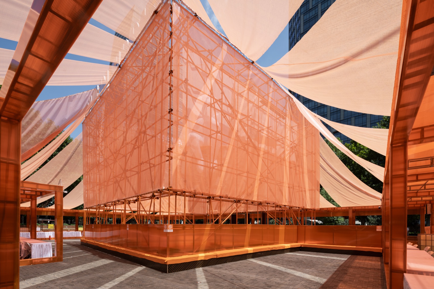 武汉天地“DIVE IN SUMMER 潮涌派对”丨中国武汉丨UAO 瑞拓设计-140