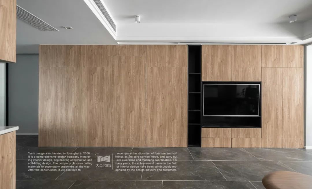 110 平现代简约++ 原木风三居室,功能至上,实现衣帽间梦想-33