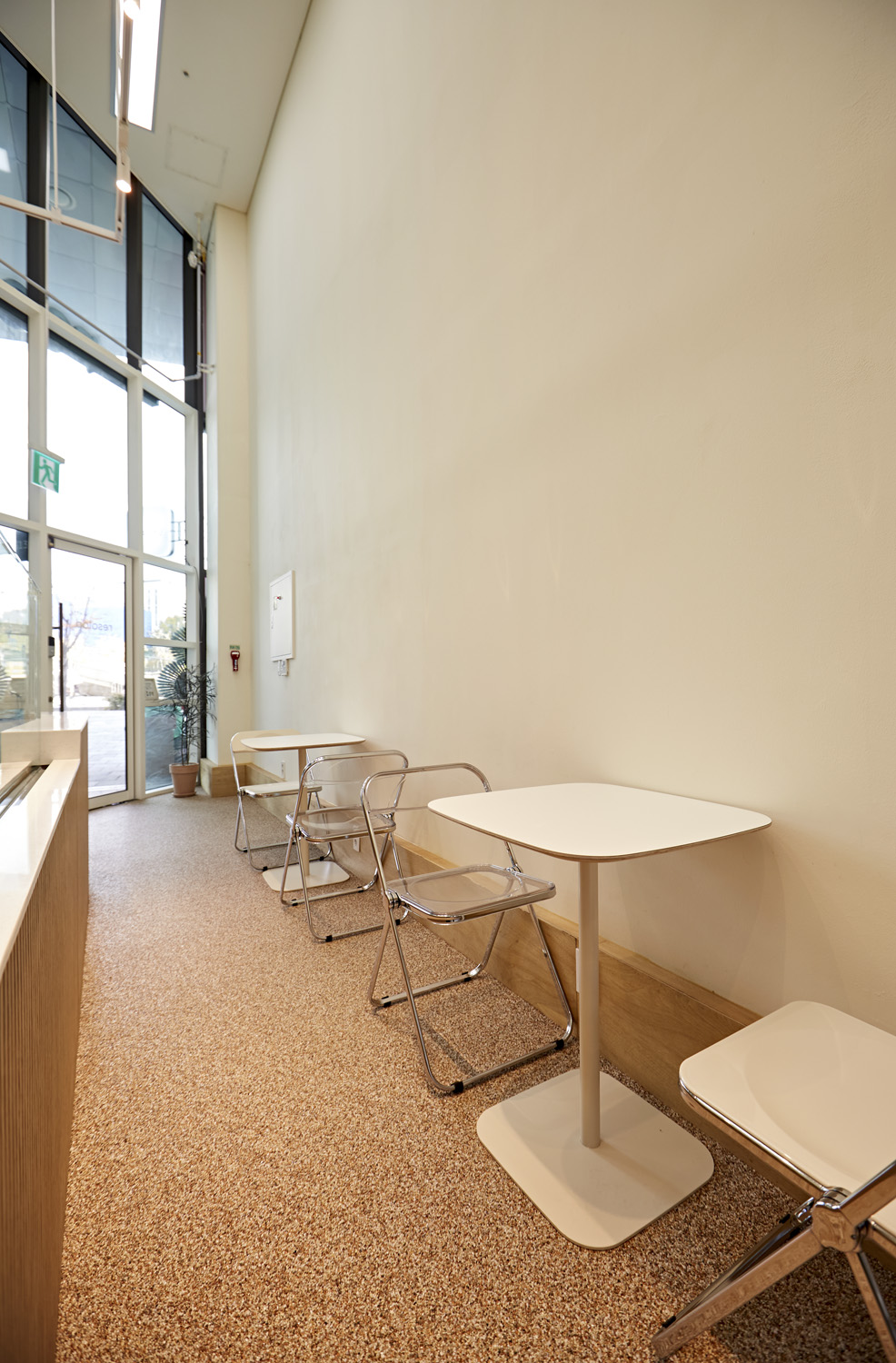 9 坪韩式餐厅 白色木质调温馨设计-7