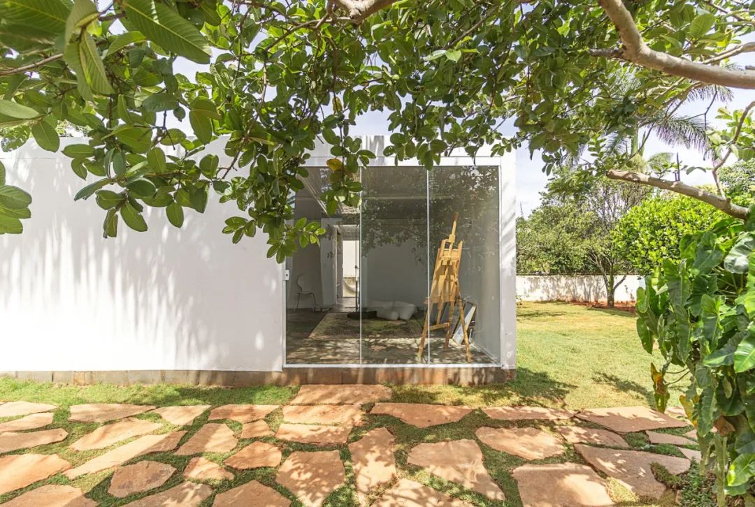 巴西利亚 40 平米半独立镜像住宅丨巴西巴西利亚丨GGH 设计机构-16