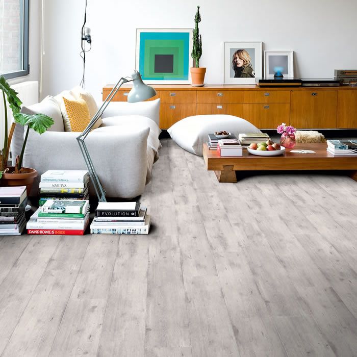 20 Everyday Wood-Laminate Flooring Inside Your Home-4