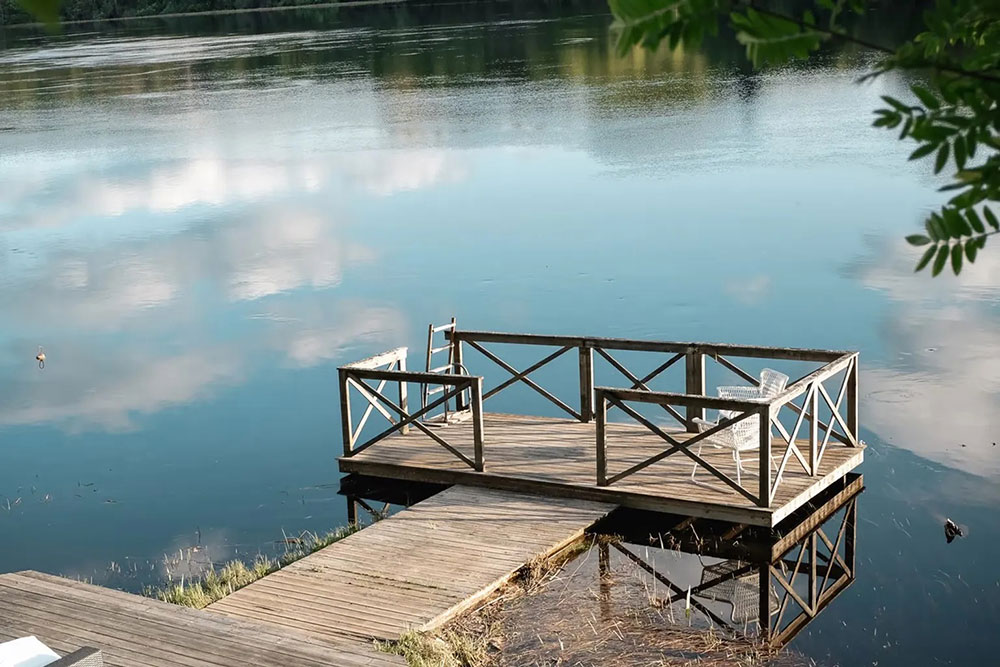 瑞典湖畔小屋 | 光与窗的完美融合-30