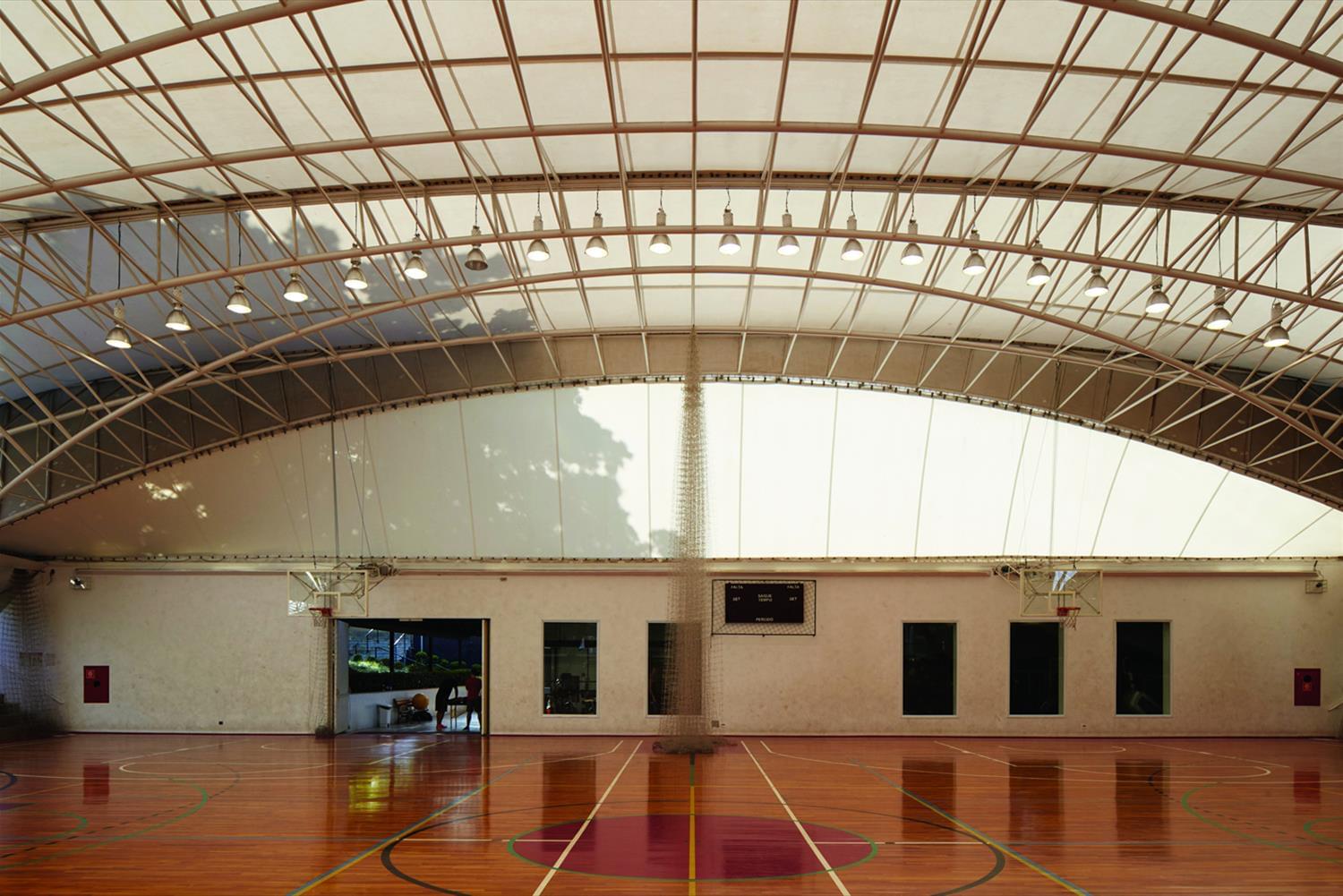 巴西 Clube Alto dos Pinheiros 运动馆 · 经济,可持续的设计杰作-15