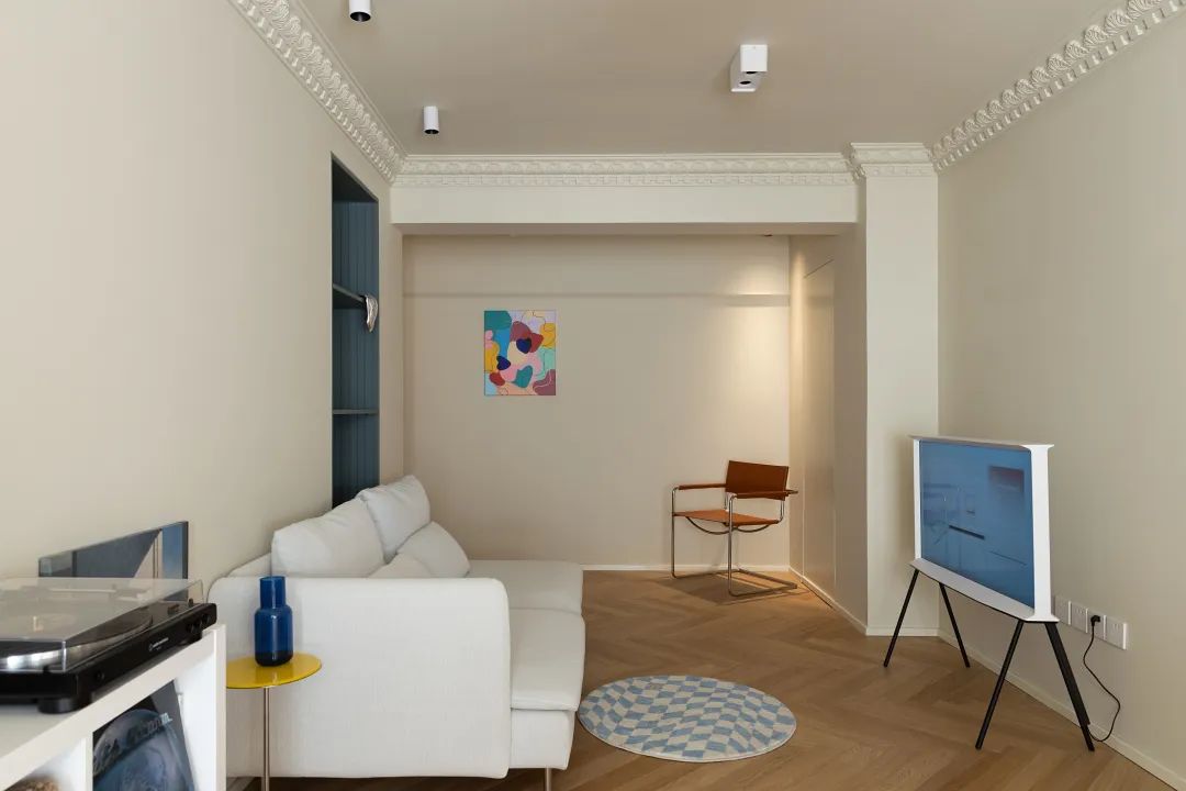 70㎡小黑屋变身法式“奶色治愈系”丨中国北京丨云深空间设计事务所-45