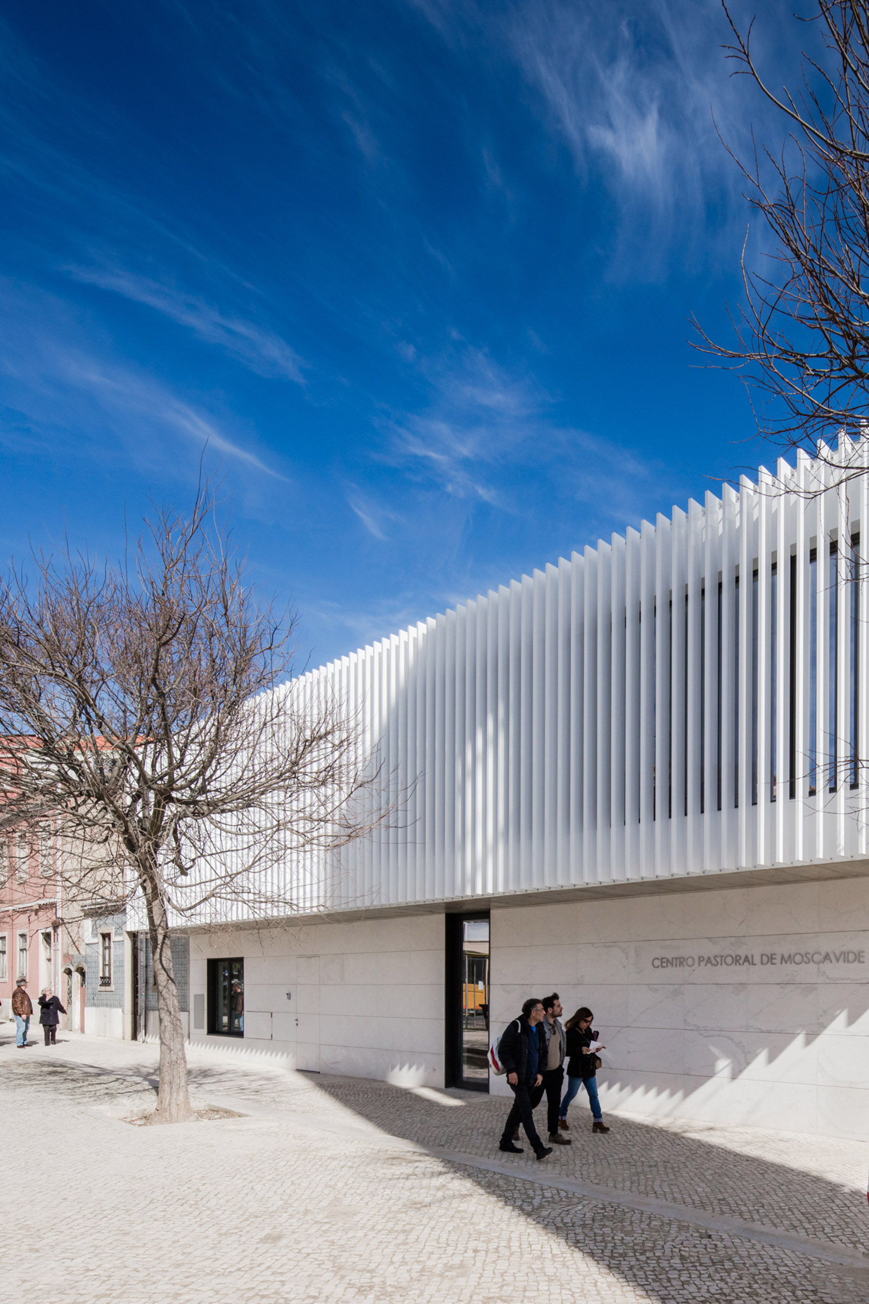 田园牧歌,莫什卡维迪的宗教中心,葡萄牙 / Plano Humano Arquitectos-67