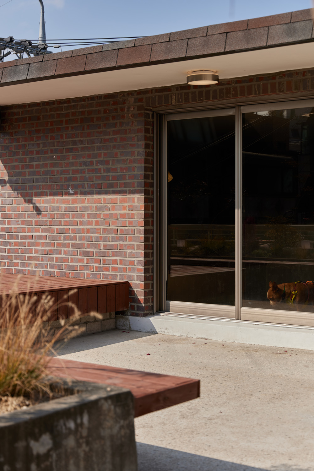 现代简约白调住宅，打造温馨舒适生活空间-23