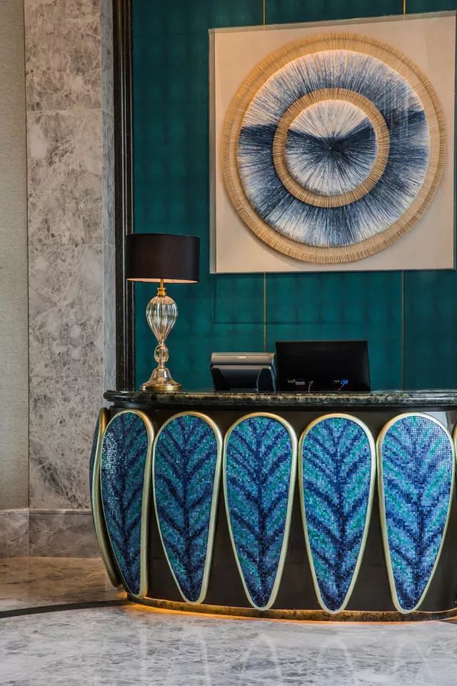 亚泰国际打造东方影都主题酒店-102