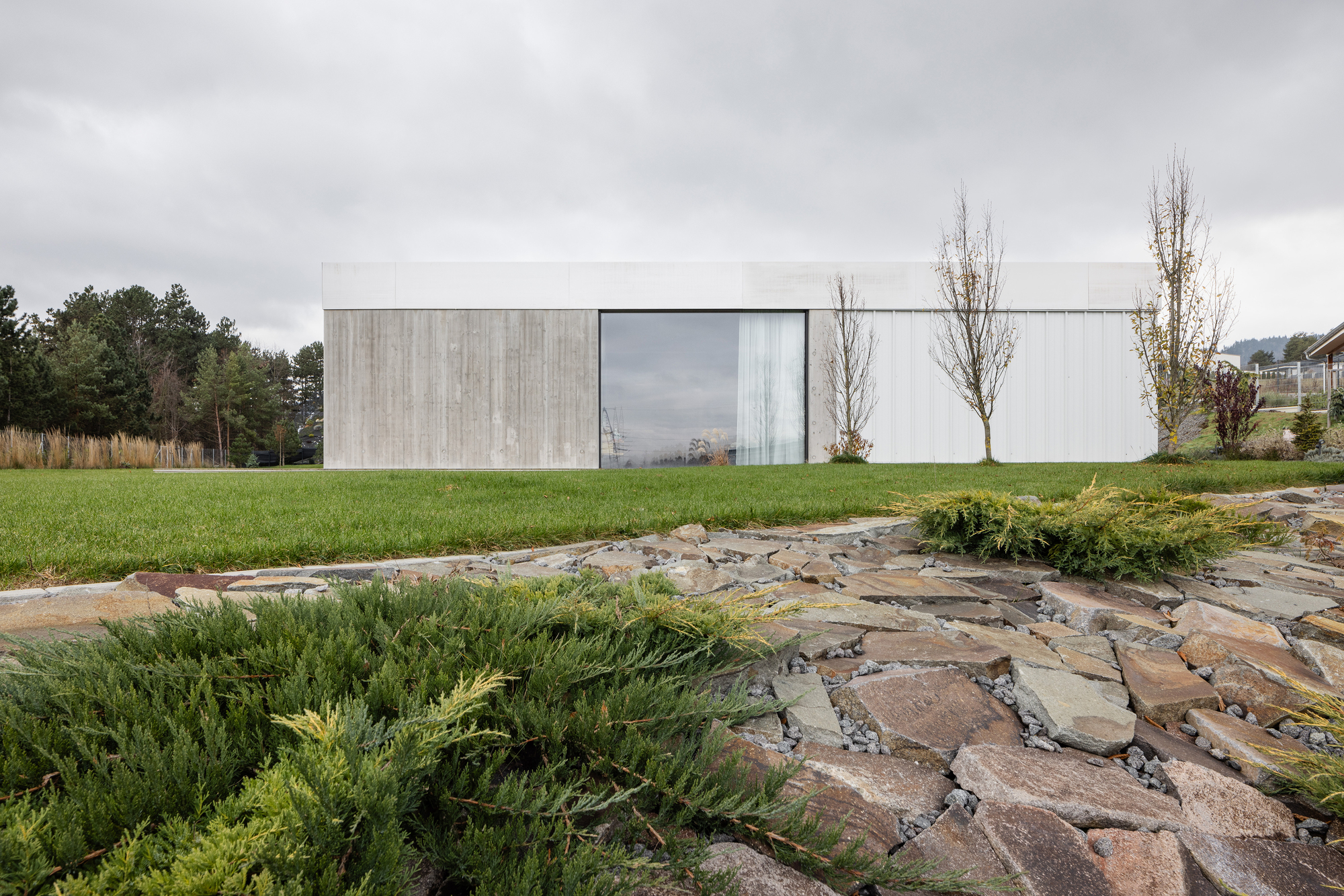 Zasadený House丨斯洛伐克丨Pauliny Hovorka Architekti-18