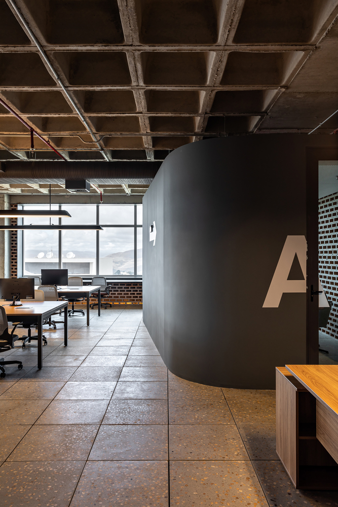 巴西 ChatPay Office 的现代简约设计丨Play Arquitetura-24