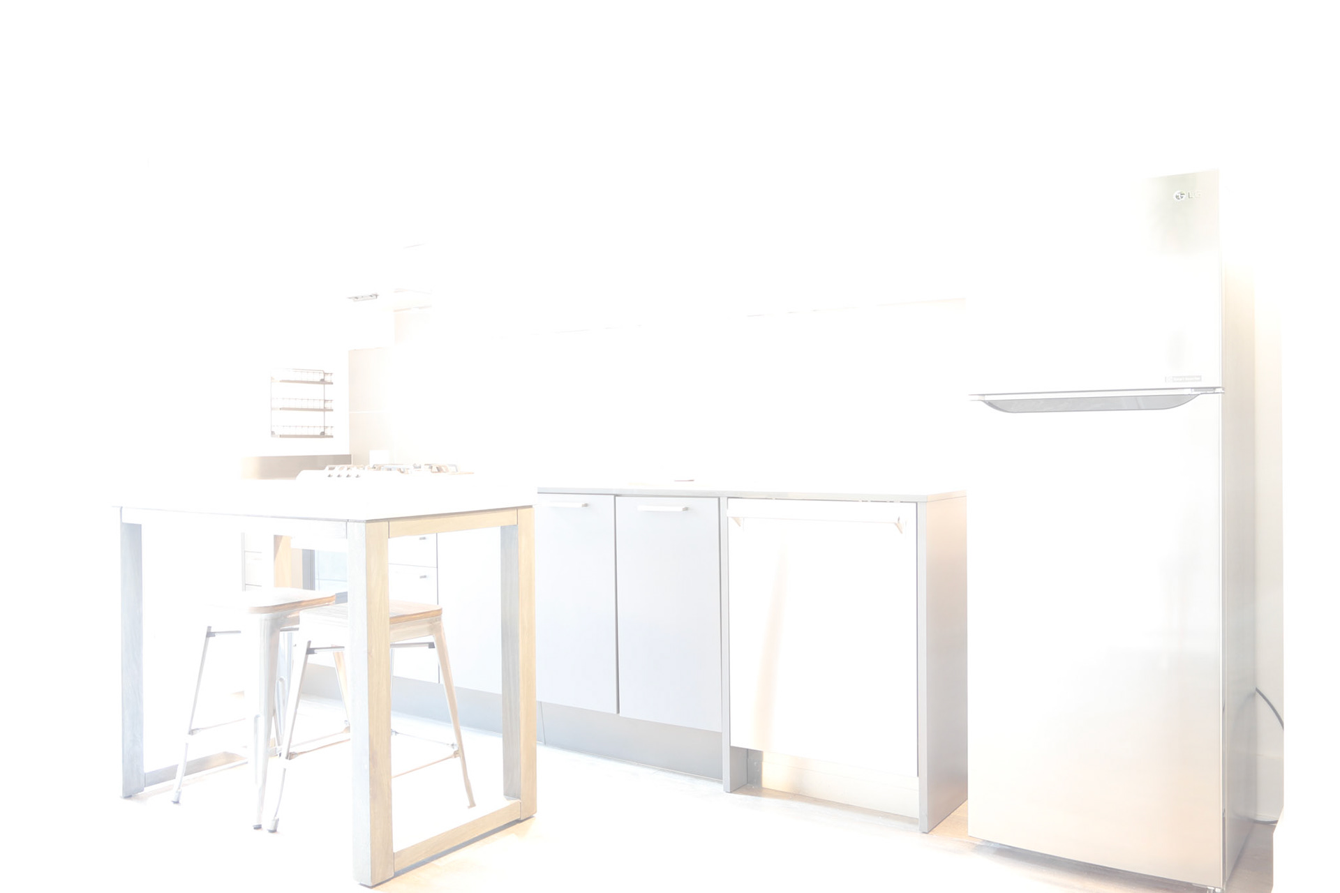 Market St, SF. 94103. AEB 5 Brackets-53