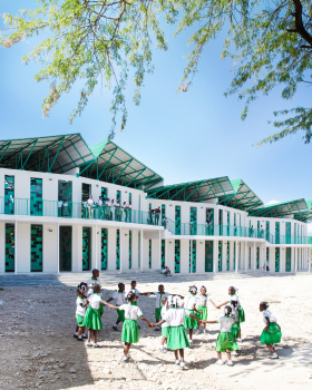 La Référence 学校丨Studio PHH Architects