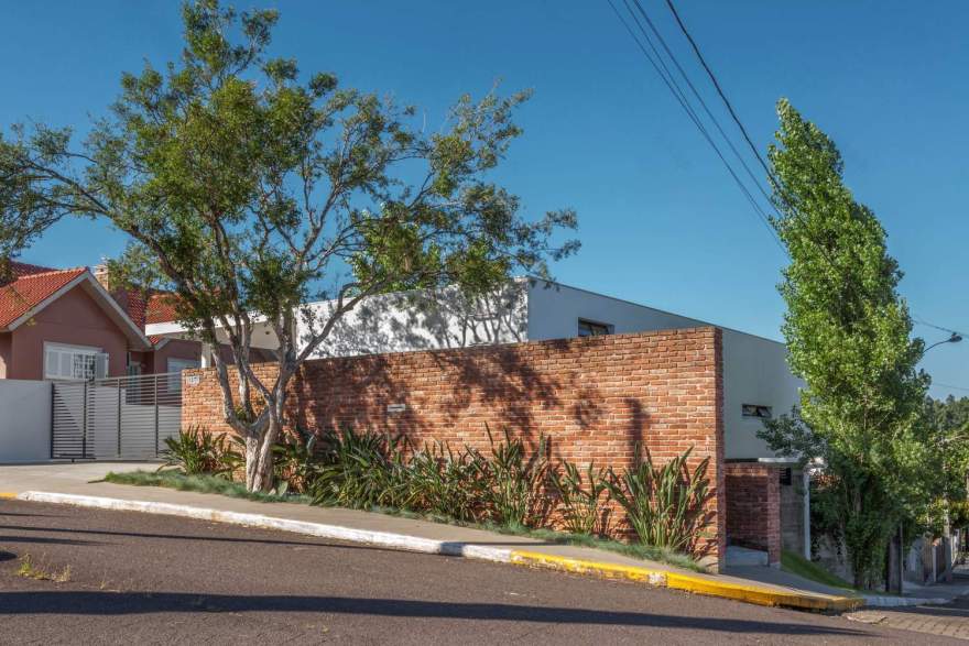 巴西里约热内卢联排别墅与房车空间完美融合-53