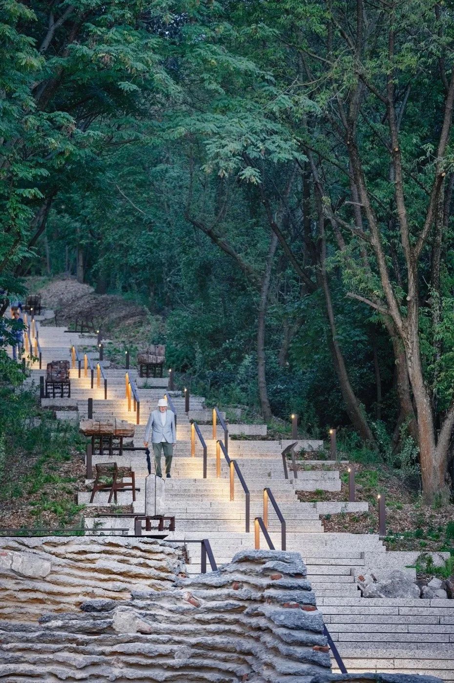 华沙起义丘公园丨波兰丨archigrest与topoScape设计工作室-1