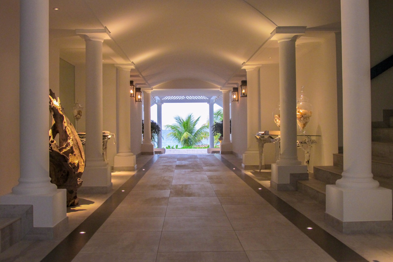 现代风格旅馆  Pitsou Kedem-11