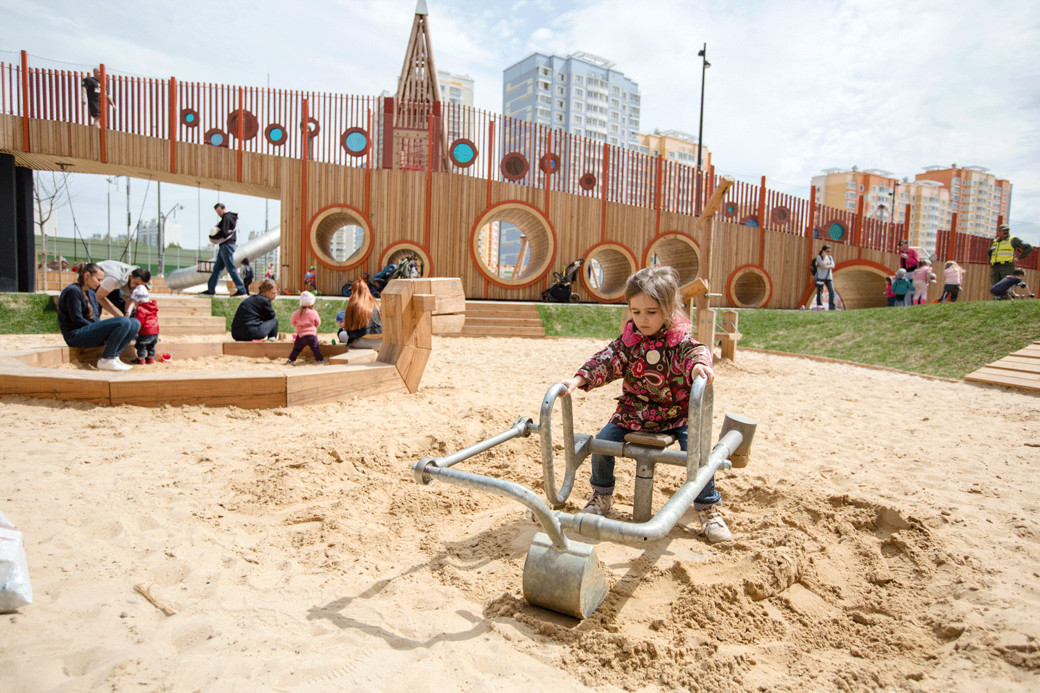 俄罗斯金字塔游乐场-10