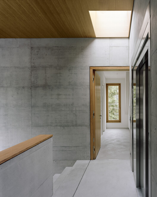 瑞士乡村豪华公寓丨Deschenaux Architects-14