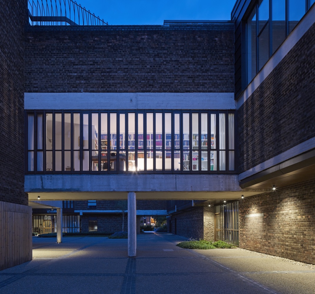 贝利斯老学校 · 现代与历史共融的社区重建-50