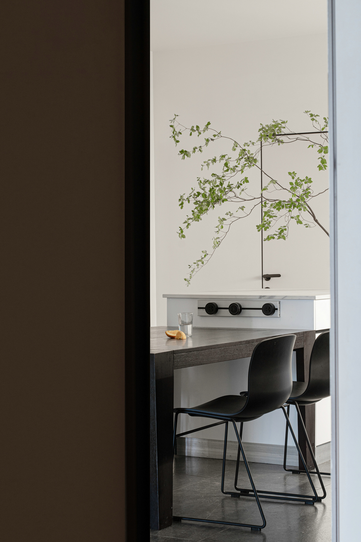 素图空间设计 | 146m2简约设计，满满的艺术格调！-31