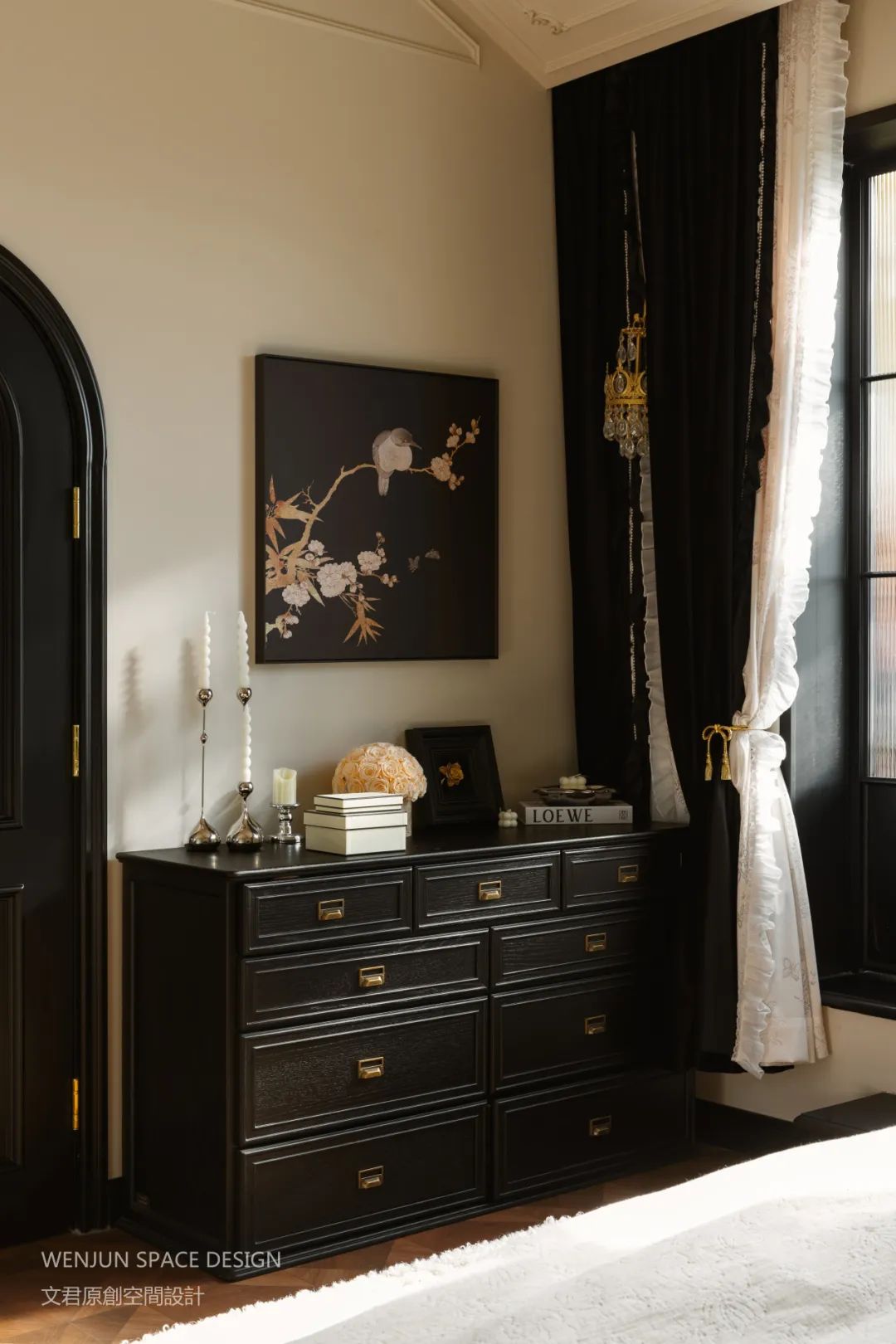 实景落地｜230㎡黑白法式复古别墅，是赫本公主的家没错了-37