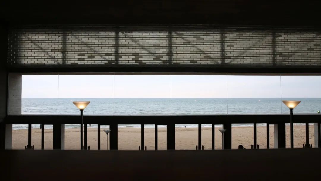 阿那亚的海、建筑与艺术 | 探索海边孤独的图书馆与礼堂-53