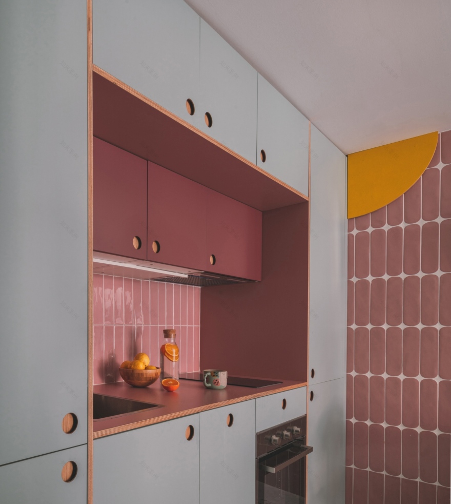 马德里50平米彩色独特公寓丨西班牙马德里丨OOIIO Architecture-12