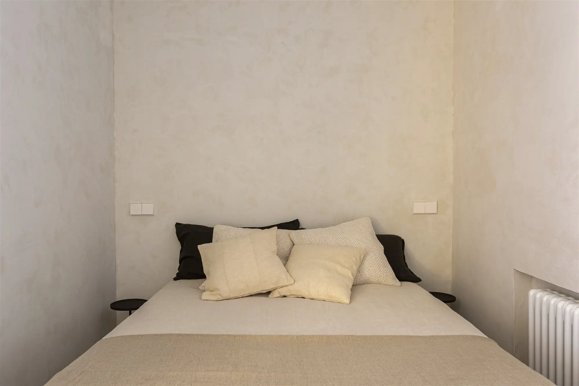 马德里 36m2 电影人设计公寓 | 自然光线与功能完美结合-10