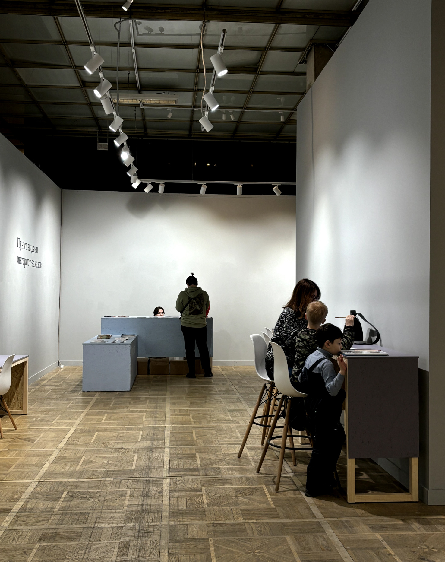 “艺术劳动”展览设计-28